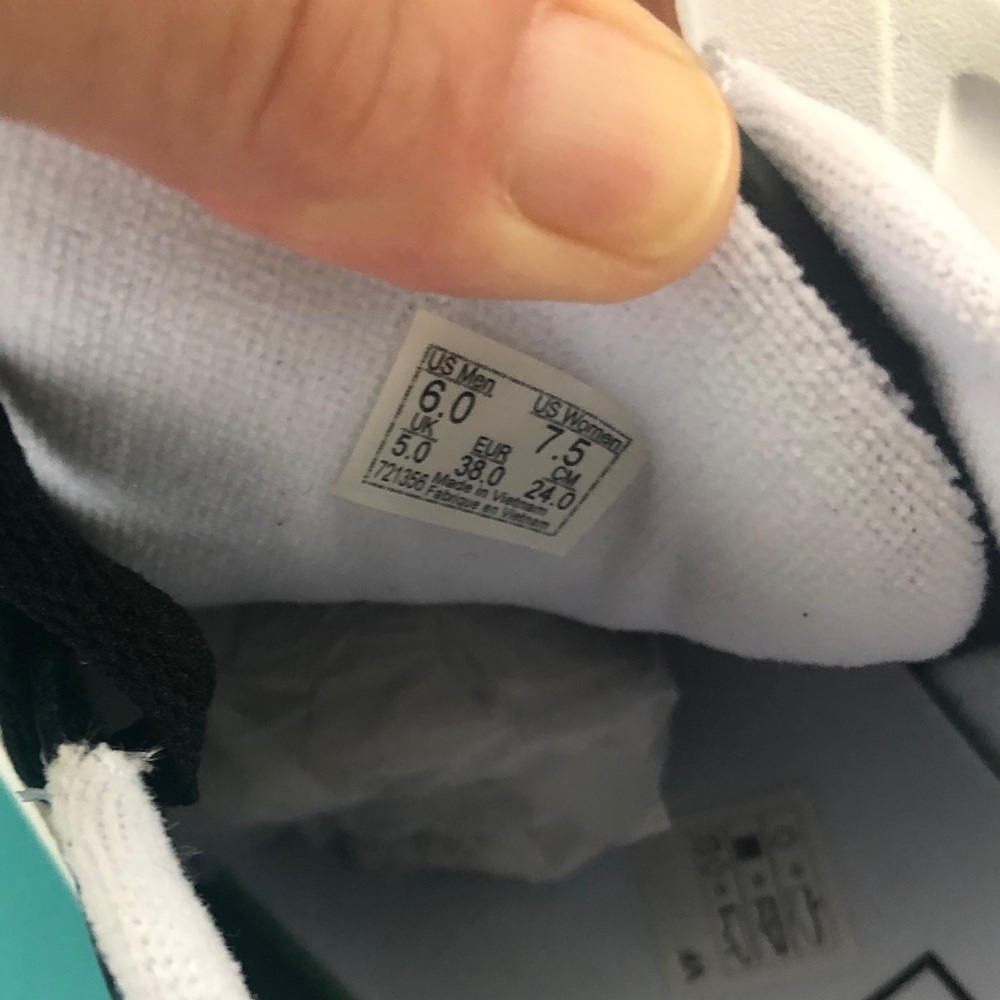 Vans Black and White Low-Top Skate Sneakers - Picture 5 of 6